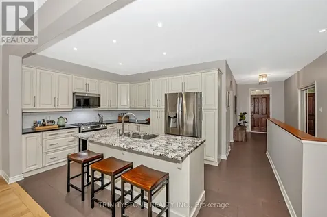 452 Landswood Way Ottawa ON K2S 0A4