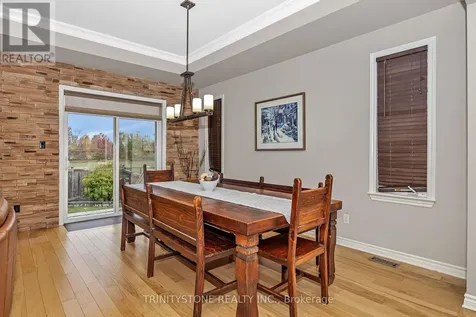 452 Landswood Way Ottawa ON K2S 0A4