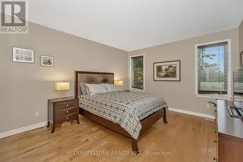 452 Landswood Way Ottawa ON K2S 0A4