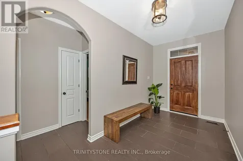 452 Landswood Way Ottawa ON K2S 0A4