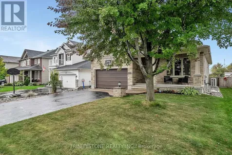 452 Landswood Way Ottawa ON K2S 0A4