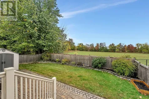452 Landswood Way Ottawa ON K2S 0A4