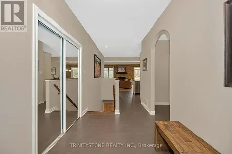 452 Landswood Way Ottawa ON K2S 0A4