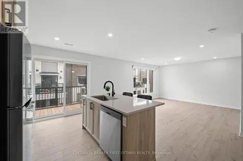 1411 Creekway Private Ottawa ON K2T 0T1