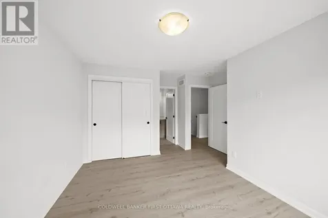1411 Creekway Private Ottawa ON K2T 0T1