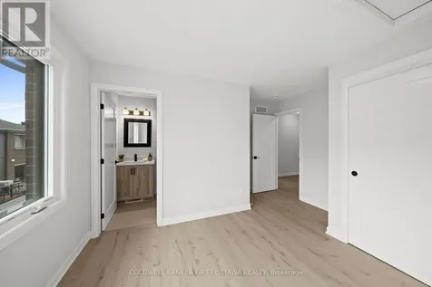 1411 Creekway Private Ottawa ON K2T 0T1