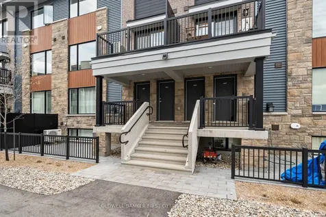 1411 Creekway Private Ottawa ON K2T 0T1