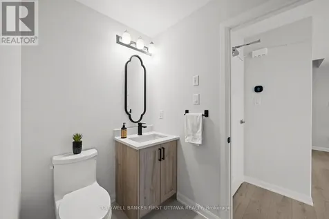 1411 Creekway Private Ottawa ON K2T 0T1