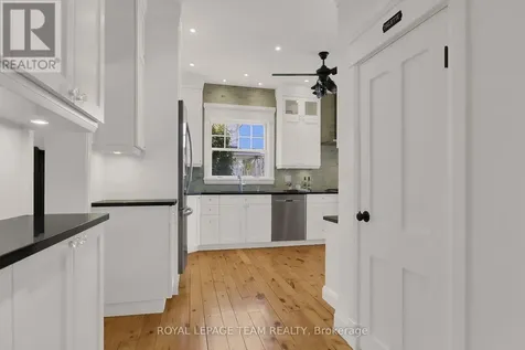 154 Lake Avenue East Carleton Place ON K7C 1J8