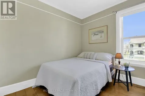 154 Lake Avenue East Carleton Place ON K7C 1J8