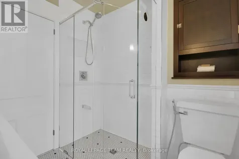 154 Lake Avenue East Carleton Place ON K7C 1J8