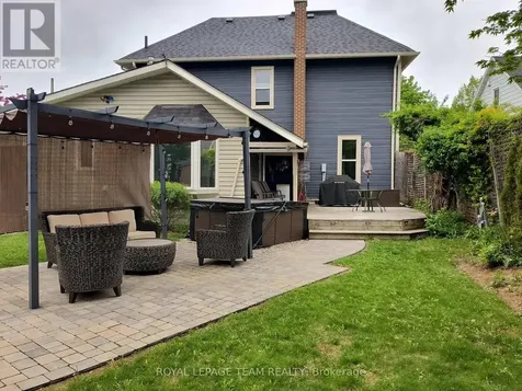 154 Lake Avenue East Carleton Place ON K7C 1J8