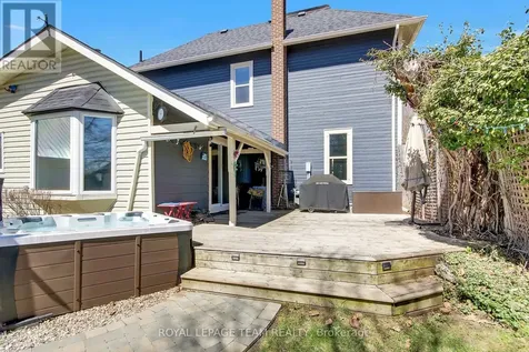 154 Lake Avenue East Carleton Place ON K7C 1J8