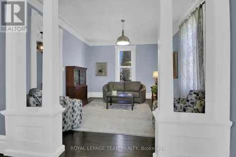 154 Lake Avenue East Carleton Place ON K7C 1J8
