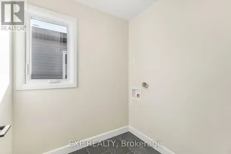 990 Katia Street The Nation ON K0A 2M0