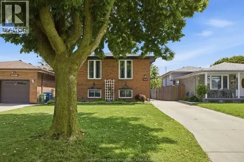 1646 Langlois Avenue Windsor ON N8X 4M5