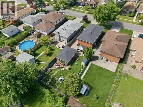 1646 Langlois Avenue Windsor ON N8X 4M5