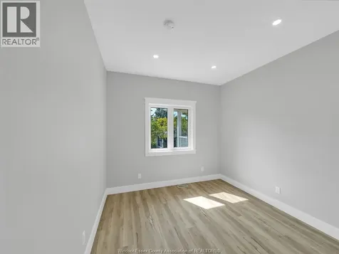 157 Gloucester Drive Essex ON N0R 1G0