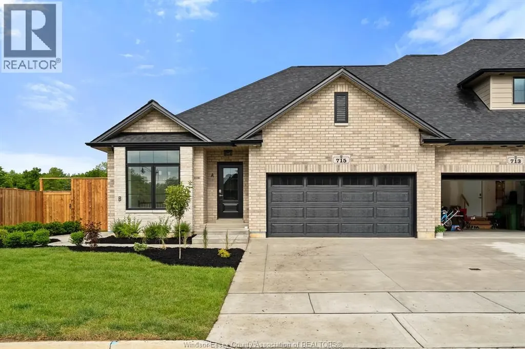 715 Elliot Point Road Amherstburg ON N9V 0H1