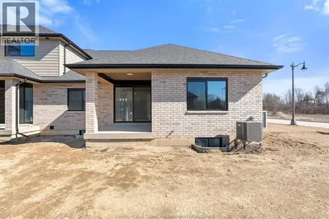 715 Elliot Point Road Amherstburg ON N9V 0H1