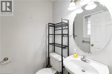 21 Axford Parkway St. Thomas ON N5R 6E6