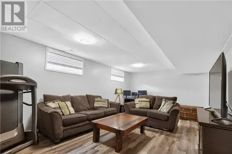 4274 Roy Avenue Hanmer ON P3P 1N3