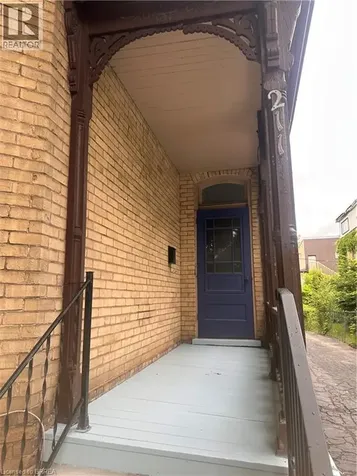 211 Dalhousie Street Brantford ON N3S 3T8