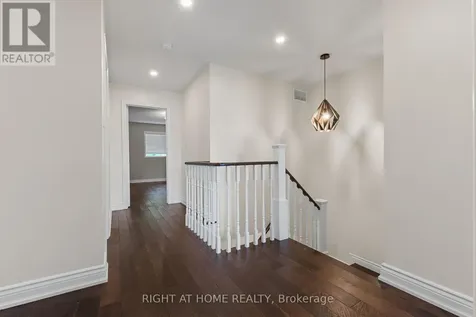 1811 Creek Way Burlington (uptown) ON L7L 6R1
