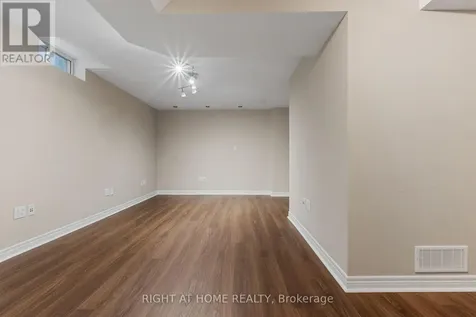 1811 Creek Way Burlington (uptown) ON L7L 6R1