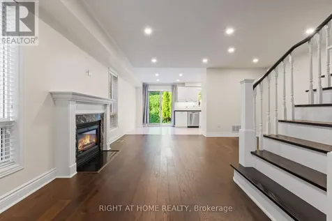 1811 Creek Way Burlington (uptown) ON L7L 6R1