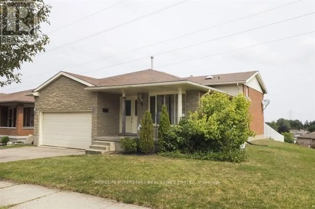 2 Hoddle Crescent Kitchener ON N2N 2N2