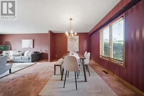 22 Colonial Crescent Brantford ON N3R 7M7