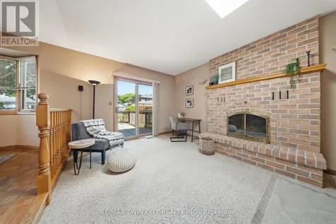 22 Colonial Crescent Brantford ON N3R 7M7