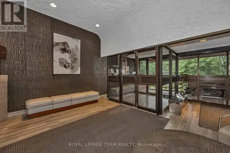 2630 Southvale Crescent Ottawa ON K1B 4S8