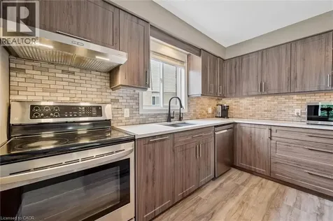 183 Dalecroft Place Waterloo ON N2T 2T1
