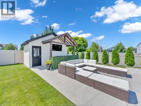 195 Francis Crescent Belle River ON N0R 1A0