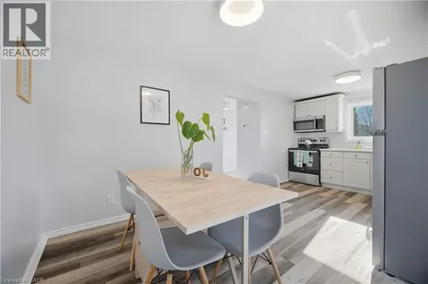 10 Ristau Crescent Kitchener ON N2E 3A8