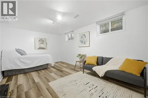 10 Ristau Crescent Kitchener ON N2E 3A8