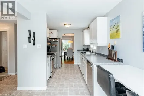 560 Penny Lane Waterloo ON N2T 2L3