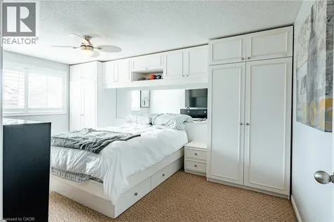 560 Penny Lane Waterloo ON N2T 2L3