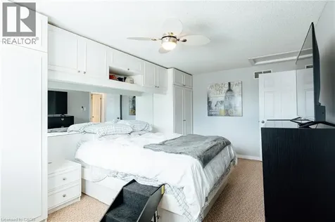 560 Penny Lane Waterloo ON N2T 2L3