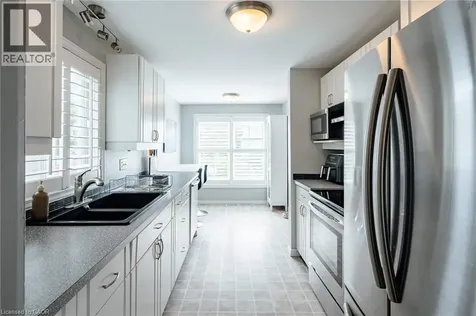 560 Penny Lane Waterloo ON N2T 2L3