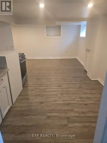42 Brighton Avenue Ottawa ON K1S 0T2