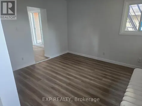42 Brighton Avenue Ottawa ON K1S 0T2