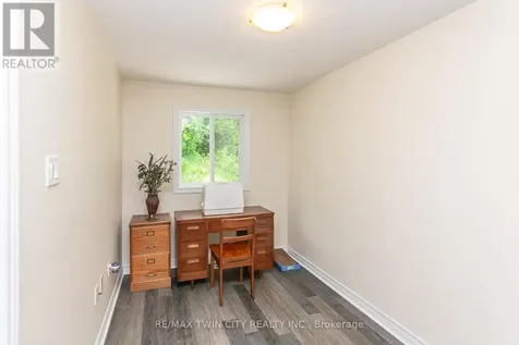 107 Upper Mercer Street Kitchener ON N2A 4N1