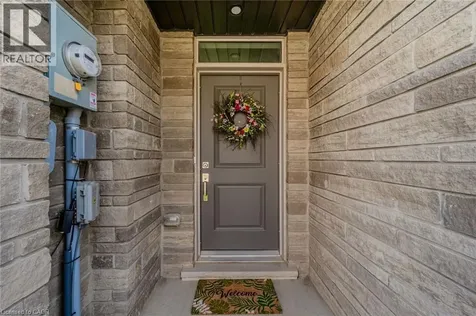 16 Raspberry Lane Mount Hope ON L0R 1W0