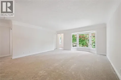 57 Maplewood Place Kitchener ON N2H 4L4