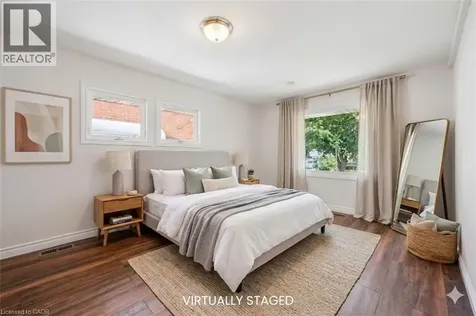 57 Maplewood Place Kitchener ON N2H 4L4