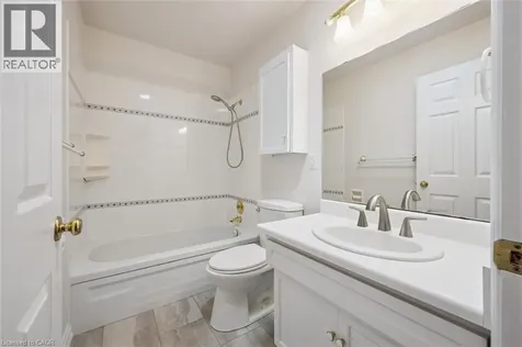 57 Maplewood Place Kitchener ON N2H 4L4
