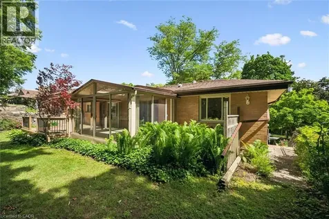 57 Maplewood Place Kitchener ON N2H 4L4